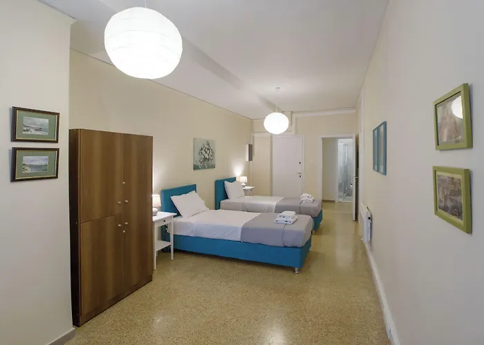 Central Apartment On Pedestrian Street By Ghh